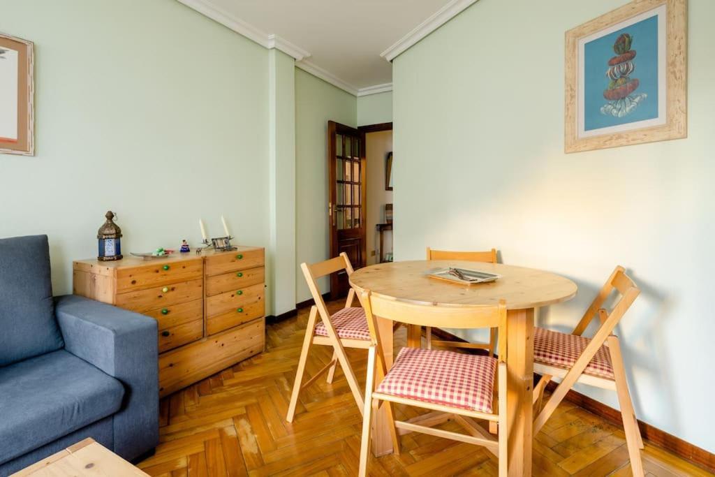 Apartamento Centro De Vigo Con Paking Gratuito Luaran gambar