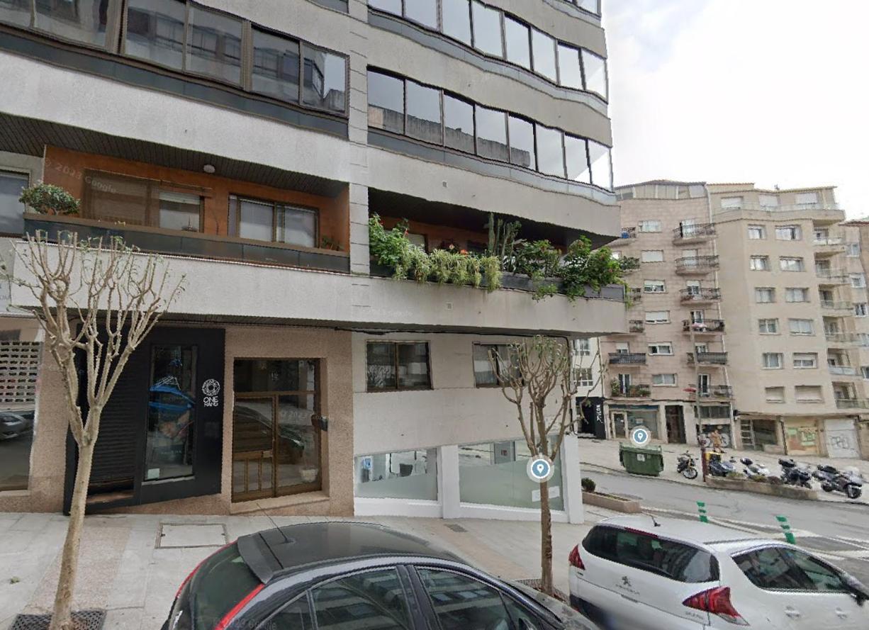 Apartamento Centro De Vigo Con Paking Gratuito Luaran gambar